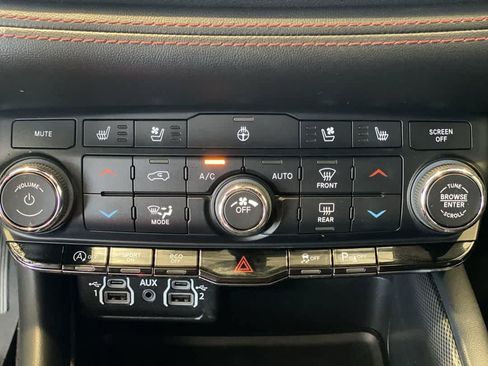Used 2023 Dodge Durango GT AWD/4WD image 22