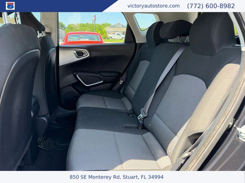 Used 2020 Kia Soul LX FWD image 17