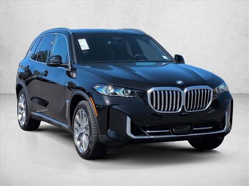 New 2026 BMW X5 xDrive50e image 7