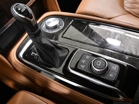 Used 2024 INFINITI QX80 Sensory w/ Cargo Package AWD/4WD image 28