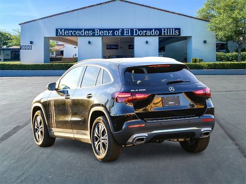 New 2025 Mercedes-Benz GLA 250 4MATIC image 2