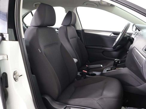 Used 2015 Volkswagen Jetta SE FWD image 26