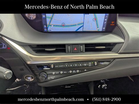 Used 2019 Lexus ES 350 Ultra Luxury image 24