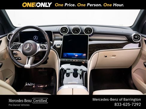 Used 2025 Mercedes-Benz GLC 300 4MATIC image 10