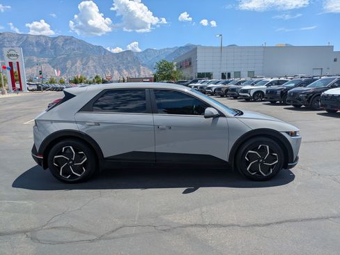 Used 2023 Hyundai Ioniq 5 SEL AWD/4WD image 2