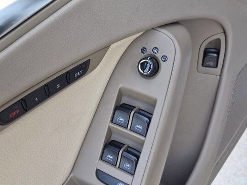 Used 2009 Audi A4 2.0T Premium Plus image 37