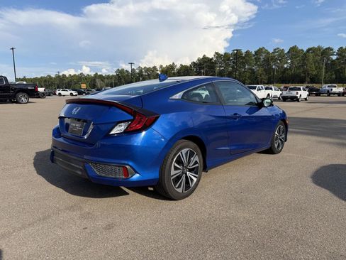 Used 2018 Honda Civic EX-T image 6