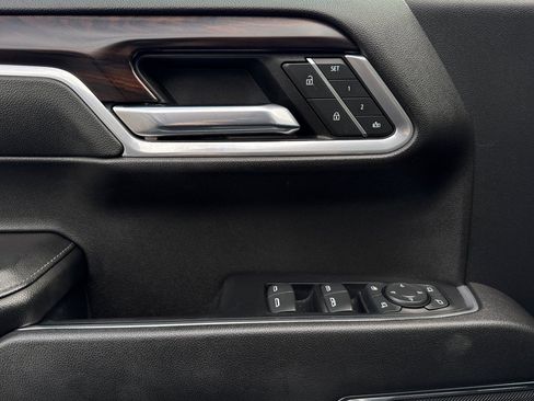 Used 2022 GMC Sierra 1500 SLT w/ SLT Convenience Package image 13