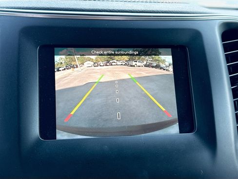 Used 2021 Jeep Cherokee Latitude Plus FWD image 31