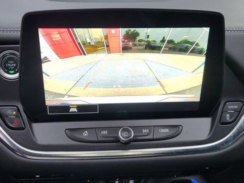 Used 2025 Chevrolet Blazer LT FWD image 14