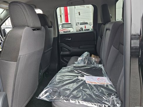 New 2026 Nissan Frontier SV w/ SV Convenience Package RWD image 4