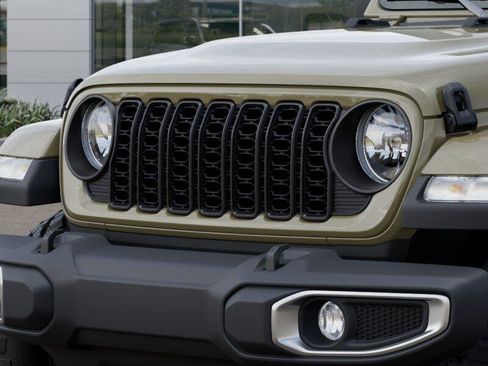 New 2025 Jeep Gladiator Sport image 21