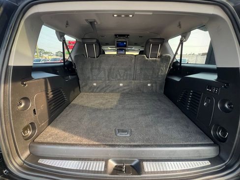 Used 2020 Cadillac Escalade ESV Premium Luxury image 22