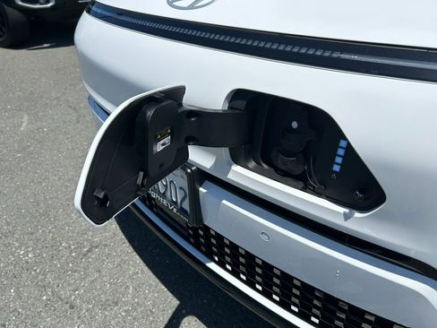 Used 2024 Hyundai Kona Limited FWD image 66