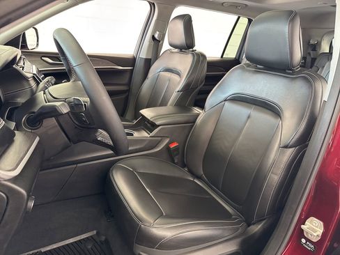 Used 2023 Jeep Grand Cherokee L Limited w/ Trailer Tow Group (B) image 15