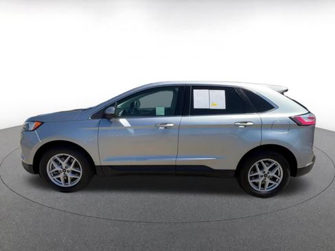 Used 2024 Ford Edge SEL AWD/4WD image 9