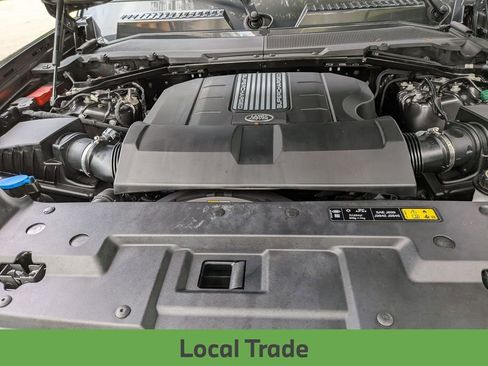 Used 2024 Land Rover Defender 110 SE AWD/4WD image 13