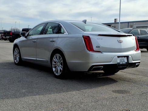 Used 2019 Cadillac XTS Luxury image 5