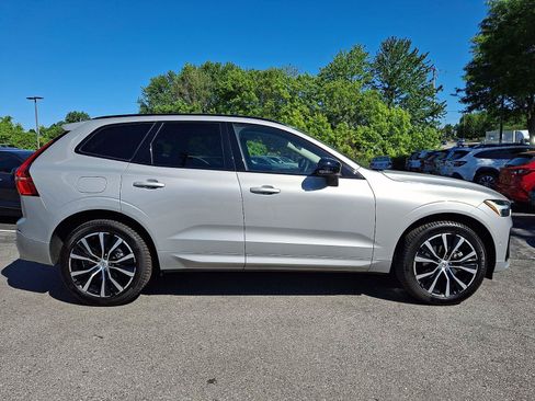 Certified 2024 Volvo XC60 B5 Plus w/ Climate Package AWD/4WD image 7