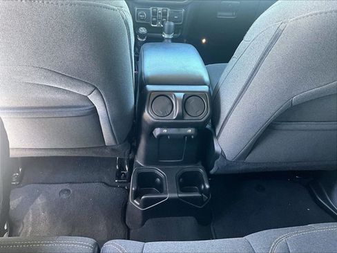 Used 2025 Jeep Wrangler Unlimited Sport AWD/4WD image 25