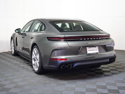 New 2026 Porsche Panamera 4 image 3