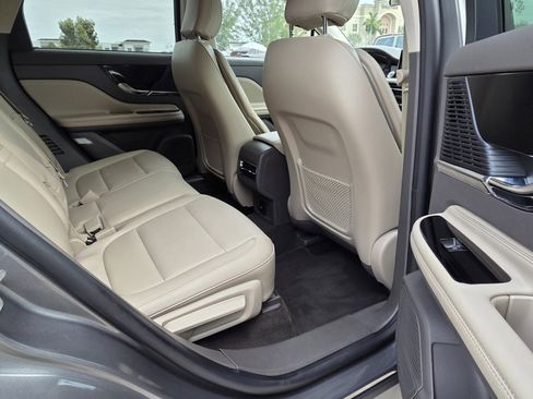 Used 2022 Lincoln Corsair FWD image 5