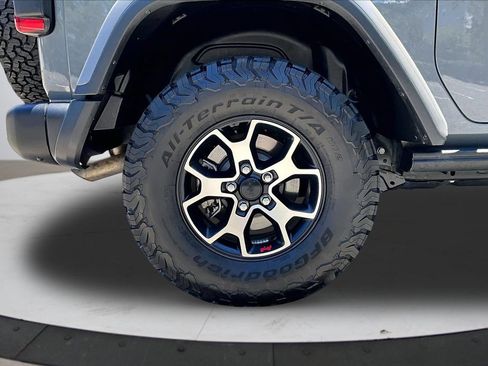 Used 2021 Jeep Wrangler Rubicon AWD/4WD image 34