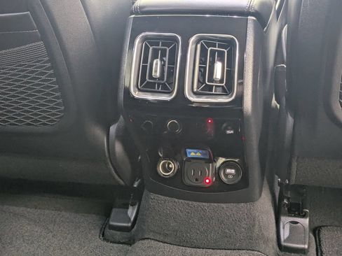 Used 2023 Kia Sorento SX Prestige AWD/4WD image 35