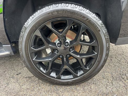 Used 2017 GMC Yukon XL SLT RWD image 9