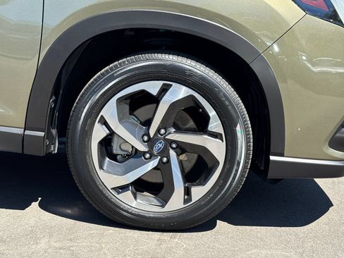 Certified 2024 Subaru Forester Touring AWD/4WD image 4