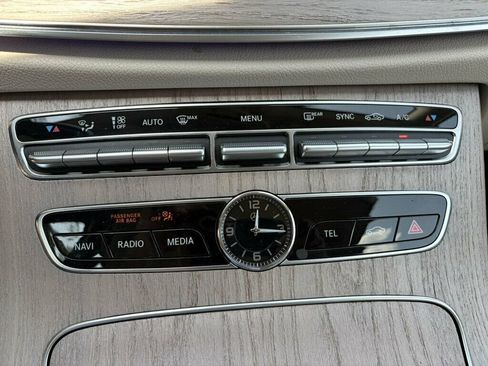 Used 2019 Mercedes-Benz E 450 Cabriolet image 18