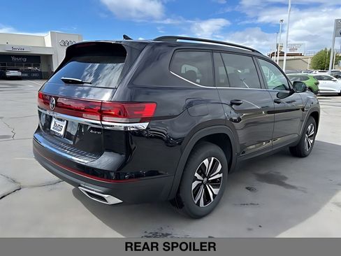 New 2026 Volkswagen Atlas SE image 3