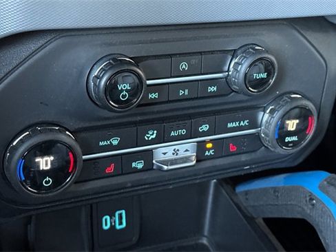 Used 2021 Ford Bronco Black Diamond w/ Sasquatch Package image 21