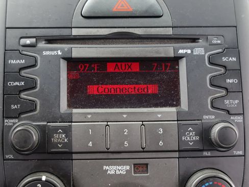 Used 2011 Kia Soul FWD image 30