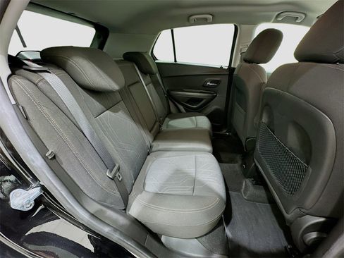 Used 2020 Chevrolet Trax LT image 26