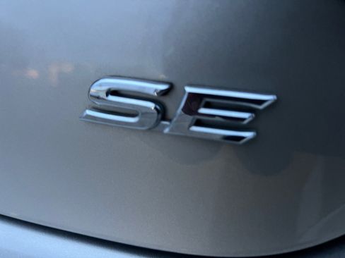 Used 2017 Toyota Camry SE image 27