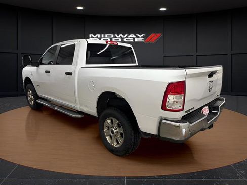 Used 2024 RAM 2500 Big Horn AWD/4WD image 28