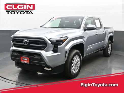 Used 2025 Toyota Tacoma SR5 image 1