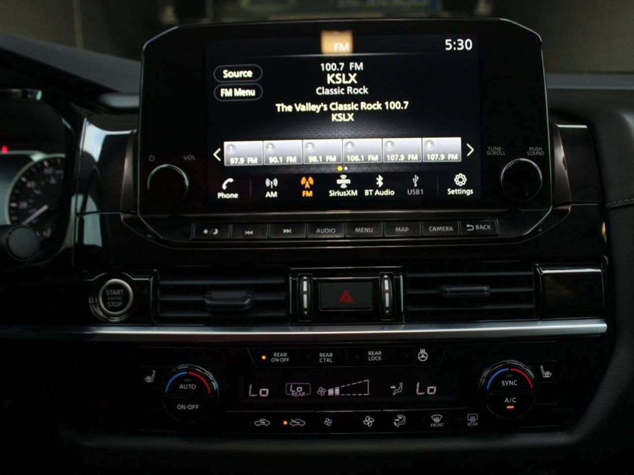 Used 2022 Nissan Pathfinder SL w/ SL Black Package FWD image 26