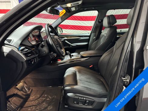 Used 2017 BMW X5 xDrive50i AWD/4WD image 9