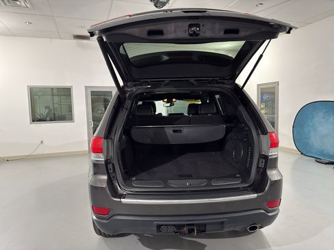 Used 2018 Jeep Grand Cherokee Limited w/ Luxury Group II image 12
