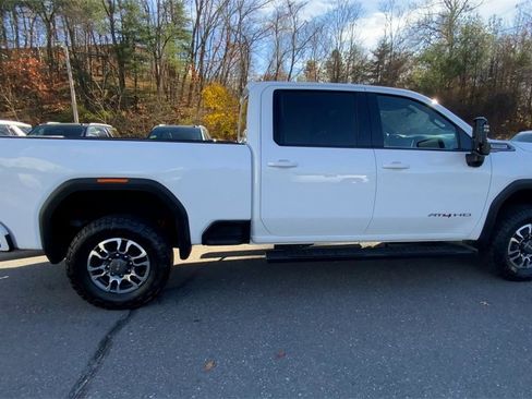 Used 2022 GMC Sierra 2500 AT4 image 10