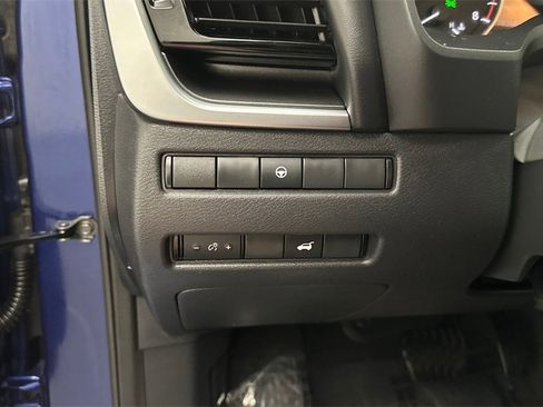 Certified 2023 Nissan Rogue SV w/ SV Premium Package image 24