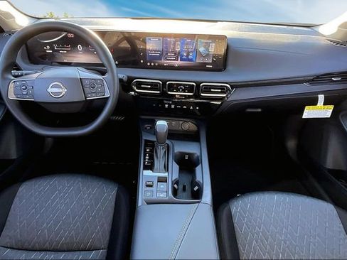 New 2026 Nissan Sentra SV w/ Floor Mat Package FWD image 5