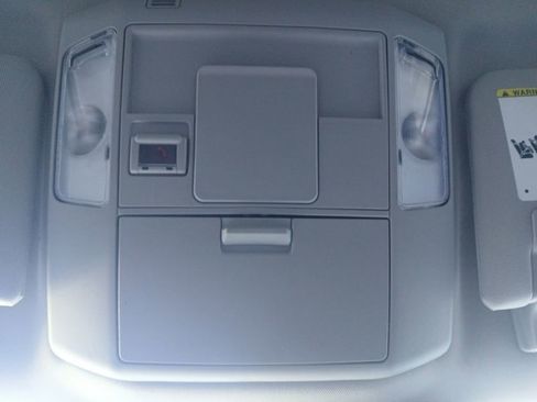 Used 2021 Toyota Tundra SR5 w/ SR5 Leather Package image 7