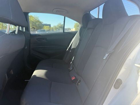 Used 2022 Toyota Corolla LE FWD image 9