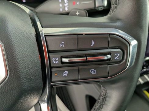 Certified 2025 GMC Acadia Elevation w/ Elevation Premium Package image 26