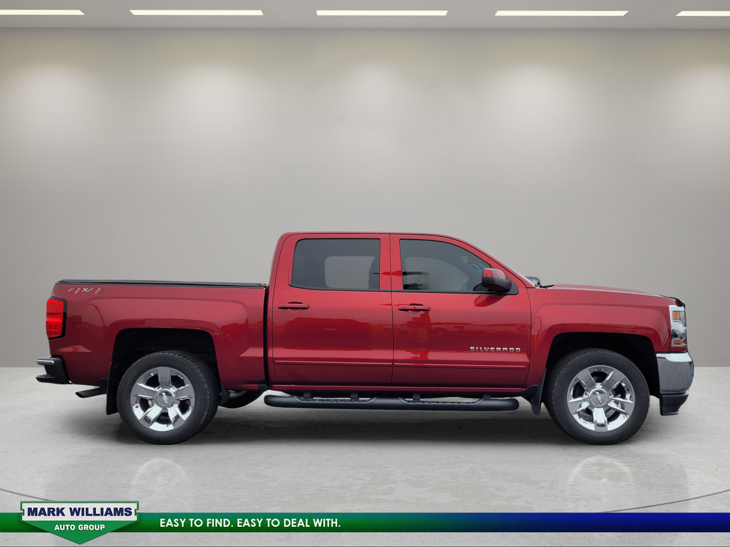 Used 2018 Chevrolet Silverado 1500 LT w/ LT Eassist Package AWD/4WD image 2