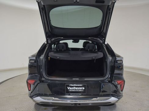 Used 2025 Buick Envista Avenir FWD image 10