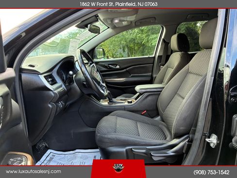 Used 2019 GMC Acadia SLE AWD/4WD image 12